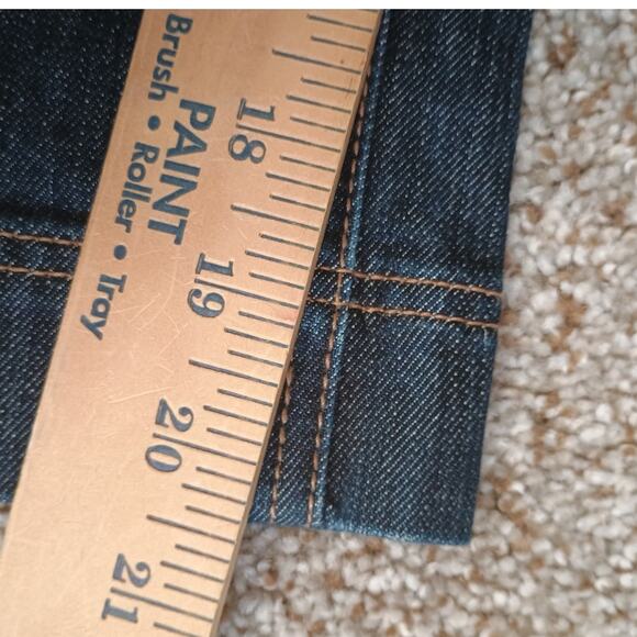 Chicos Jeans Womens Dark Wash Platinum Denim Ultimate Fit Capri Crop Size 1 US 8 - Picture 9 of 10